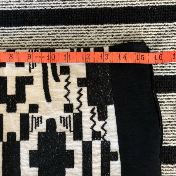 Zara Skirt - Picture 4 of 5